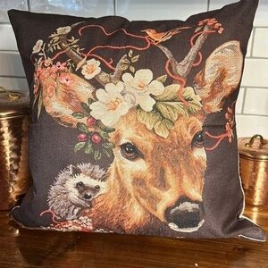 🍁 Pillow cover. 18 x 18 New! Zips open and closed measurements approximate
